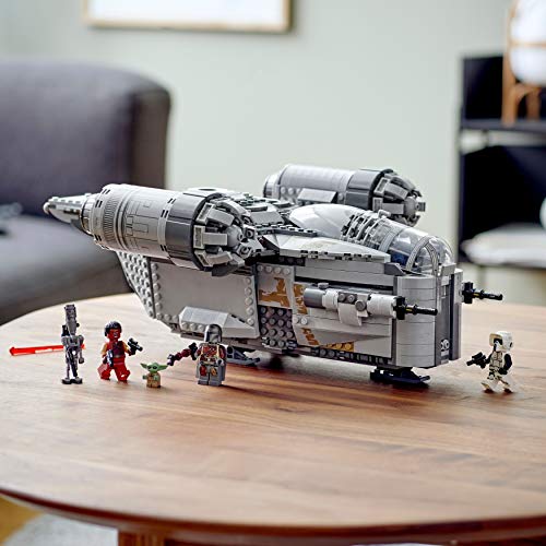 LEGO Star Wars Razor Crest with Baby Yoda