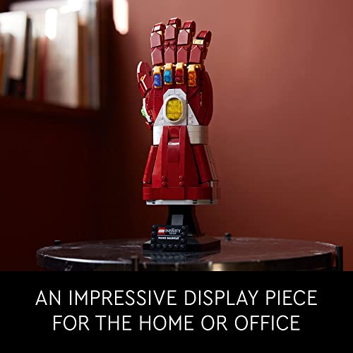 Iron Man Nano Gauntlet Building Set (680 Pieces)