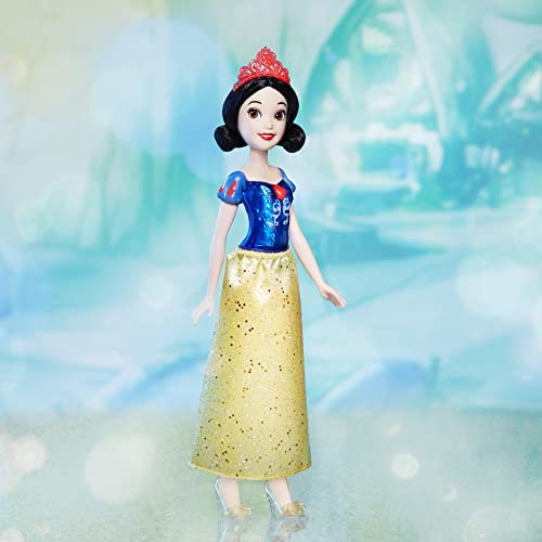 Shimmering Snow White Doll with Accessories - Disney Princess