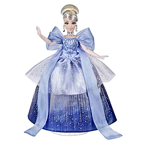 Disney Princess Holiday Style Cinderella Doll Set