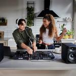 Numark Mixtrack Platinum FX DJ Controller & Speakers
