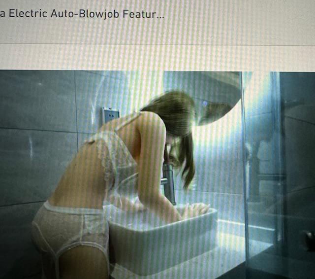Auto Blowjob Love Doll