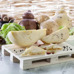 Caciocavallo Pugliese with Pepper