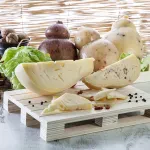 Caciocavallo Pugliese with Pepper