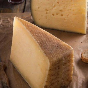 Asiago Cheese Seasoned 'Mezzano' - DOP